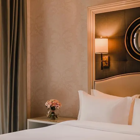 Bristol, A Luxury Collection Hotel, Ξενοδοχείο 5*