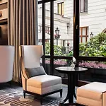 Отель Bristol, A Luxury Collection Hotel, 5*