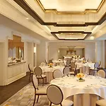 Отель Bristol, A Luxury Collection Hotel, 5*