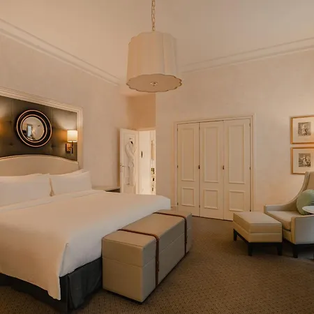 호텔 Bristol, A Luxury Collection Hotel, 5*
