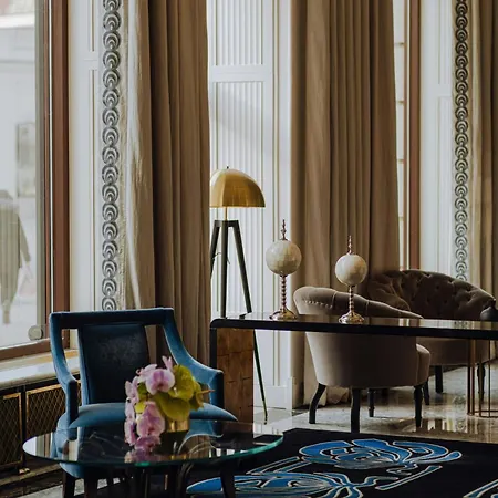 מלון Bristol, A Luxury Collection Hotel, 5*