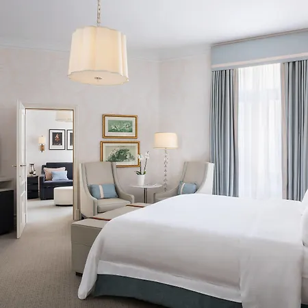 Bristol, A Luxury Collection Hotel, Ξενοδοχείο 5*