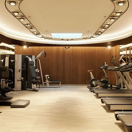 Bristol, A Luxury Collection Hotel, Готель